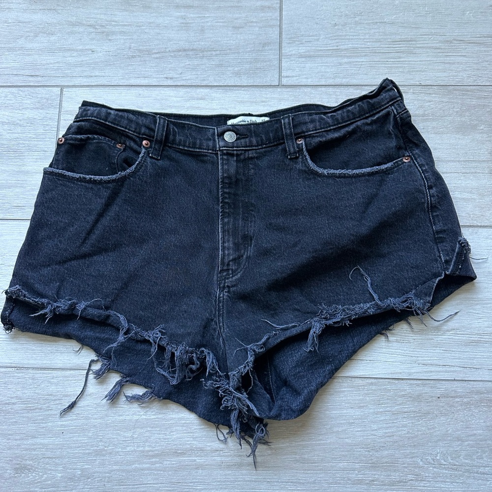 Abercrombie curve love jean shorts